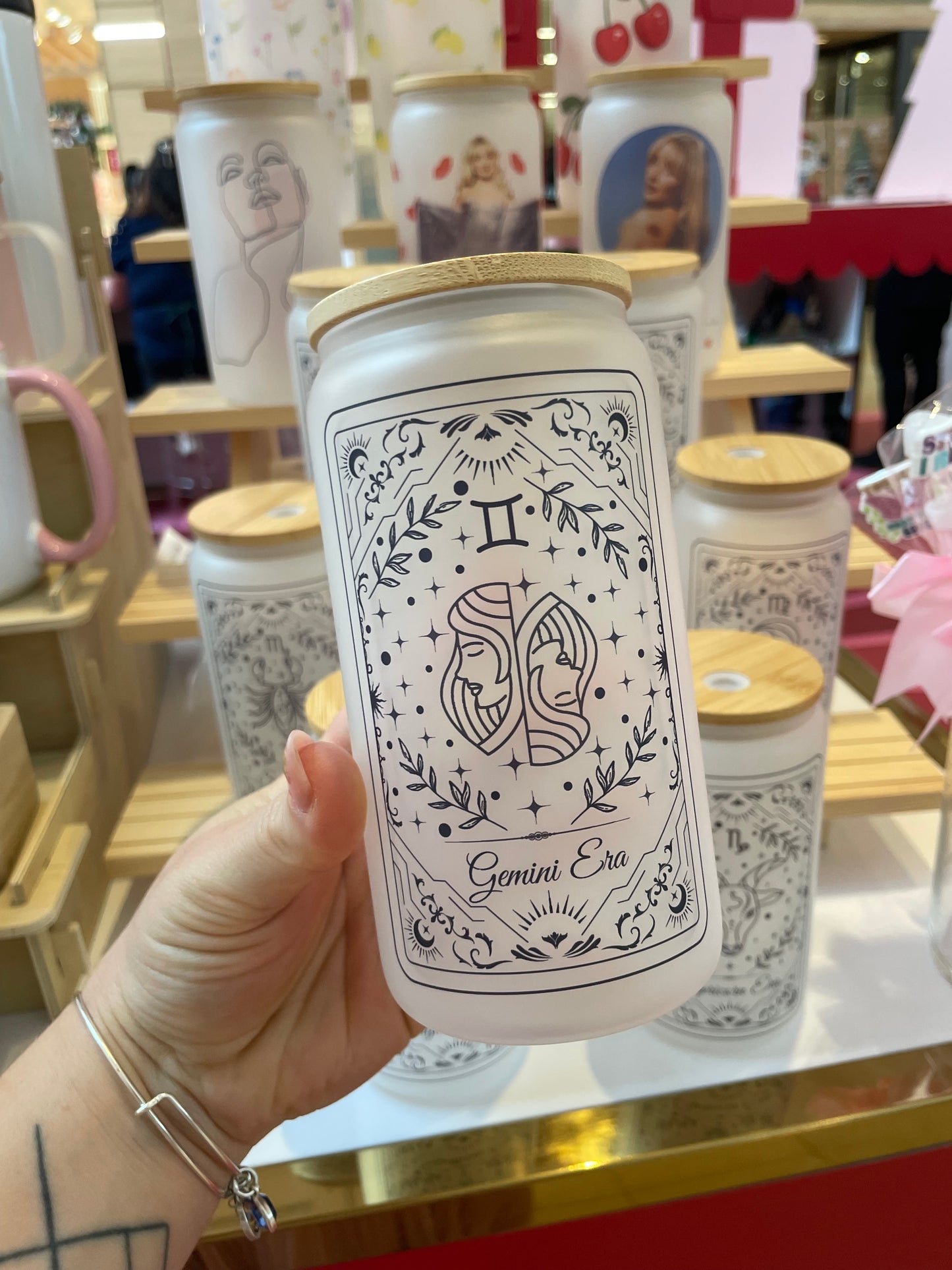 Gemini Era - Horoscope Collection